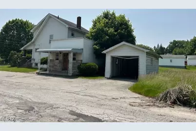 884 E Dewey Avenue, Youngstown, OH 44502 - Photo 11