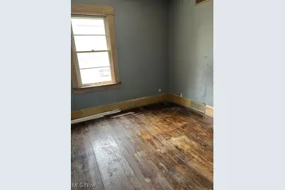 884 E Dewey Avenue, Youngstown, OH 44502 - Photo 3