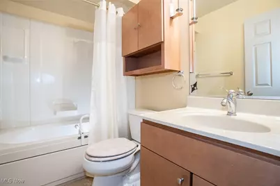 1360 Old Mill Path, Grandview Heights, OH 44147 - Photo 33