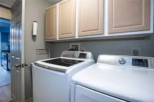 1360 Old Mill Path, Grandview Heights, OH 44147 - Photo 35