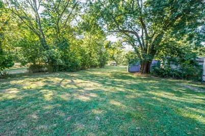 8202 Navarre Road SW, Massillon, OH 44646 - Photo 21