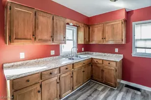 8202 Navarre Rd SW, Massillon, OH 44646 - Photo 9