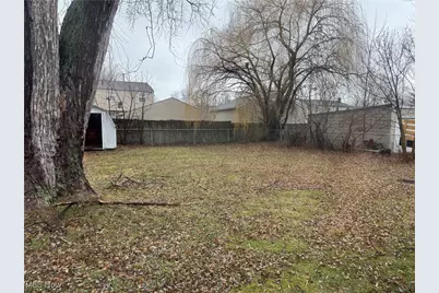 1222 E 360th Street, Eastlake, OH 44095 - Photo 3
