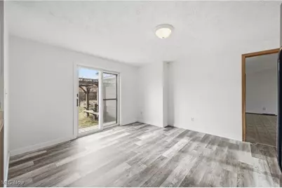 541 Blossom Avenue, Campbell, OH 44405 - Photo 23