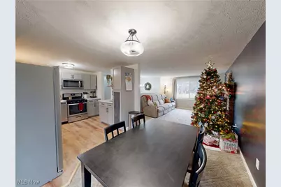 1545 Whitehall Drive, Mogadore, OH 44260 - Photo 9