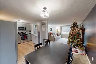 1545 Whitehall Dr, Mogadore, OH 44260 - Photo 9