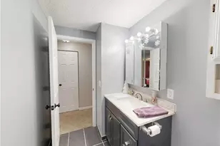 1545 Whitehall Dr, Mogadore, OH 44260 - Photo 25