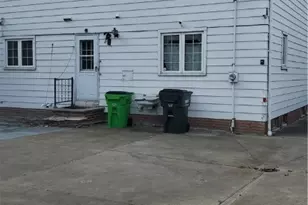 815 E 272nd St, Euclid, OH 44132 - Photo 9