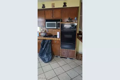 815 E 272nd Street, Euclid, OH 44132 - Photo 35