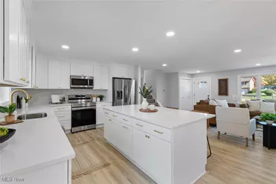 328 Crestway Oval, Brunswick, OH 44212 - Photo 11