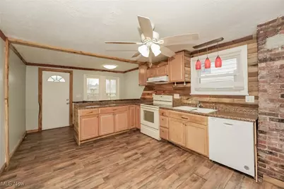 1415 Woodbirch Avenue, Akron, OH 44314 - Photo 7