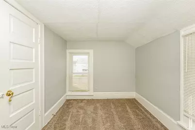 1415 Woodbirch Avenue, Akron, OH 44314 - Photo 17