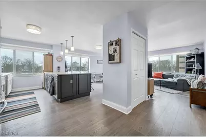 12520 Edgewater Drive #401, Oakwood, OH 44107 - Photo 5