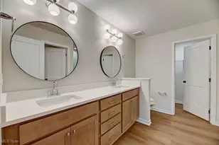 355 Calistoga Ct, Grandview Heights, OH 44147 - Photo 7