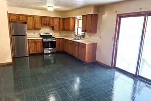 14170 Radcliffe Rd, Chardon, OH 44024 - Photo 3