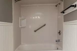 353 S Maple St, Elyria, OH 44035 - Photo 11