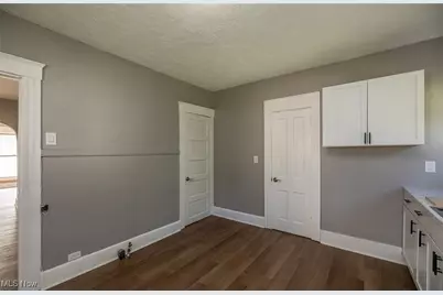353 S Maple Street, Elyria, OH 44035 - Photo 13