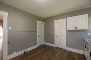 353 S Maple St, Elyria, OH 44035 - Photo 13