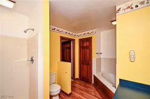 4887 Fireside Dr, Akron, OH 44319 - Photo 17