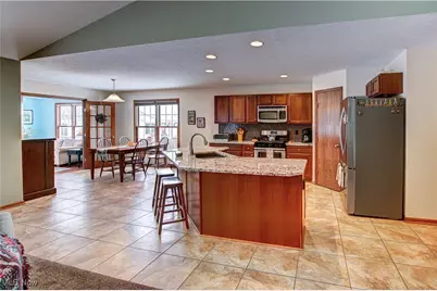 945 Harris Road, Sheffield Village, OH 44054 - Photo 7