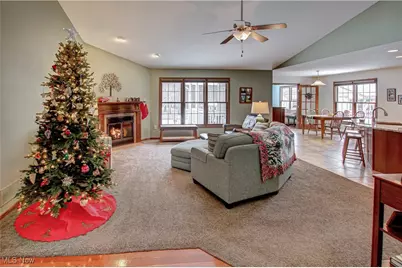 945 Harris Road, Sheffield Village, OH 44054 - Photo 5