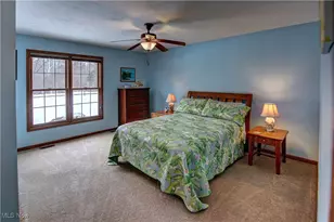 945 Harris Rd, Sheffield Village, OH 44054 - Photo 17