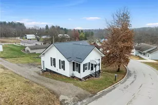 357 S Lincoln Ave, Barnesville, OH 43713 - Photo 23