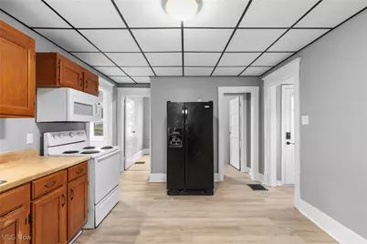 357 S Lincoln Avenue, Barnesville, OH 43713 - Photo 13