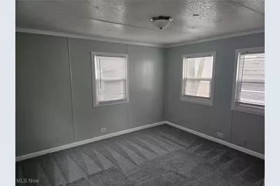 2305 E Waterloo Road, Akron, OH 44312 - Photo 11