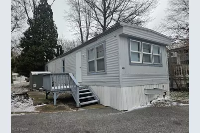 2305 E Waterloo Road, Akron, OH 44312 - Photo 1