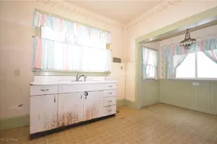 1826 Hillside Terrace, Akron, OH 44305 - Photo 13