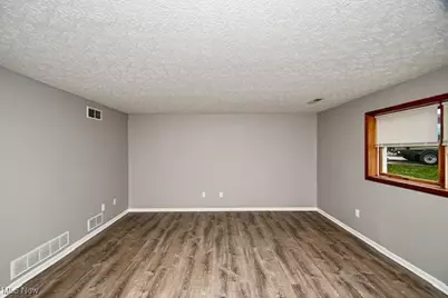 2391 Libra Circle SW #7, Canton, OH 44706 - Photo 25