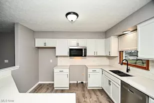 2391 Libra Cir SW, Canton, OH 44706 - Photo 11