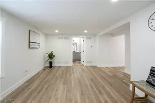 1038 Dell Cir NW, North Canton, OH 44720 - Photo 3