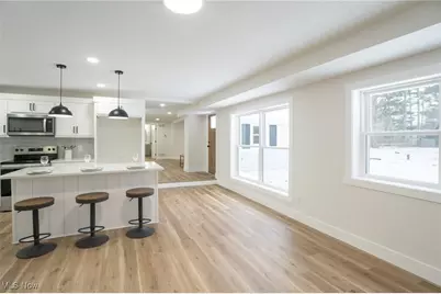 1038 Dell Circle NW, North Canton, OH 44720 - Photo 7