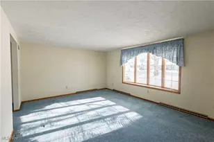 425 Providence Ave SE, New Philadelphia, OH 44663 - Photo 13