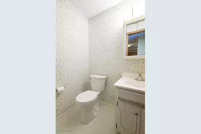 425 Providence Avenue SE, New Philadelphia, OH 44663 - Photo 23