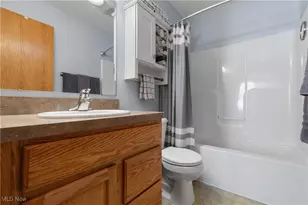 247 Hillside Dr, Wadsworth, OH 44281 - Photo 23