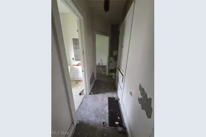 11114 Willowmere Avenue, Loveland, OH 44108 - Photo 13