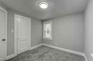 1134 W 19th St, Lorain, OH 44052 - Photo 27