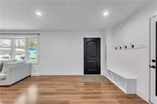 2911 Lydia Dr, Grandview Heights, OH 44147 - Photo 25