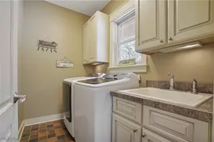 1957 W Swan Lake Cir, Kent, OH 44240 - Photo 25