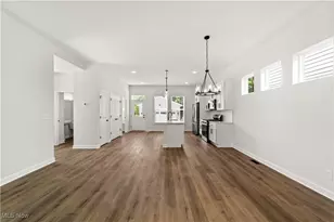 2240 E 97th St, Loveland, OH 44106 - Photo 7