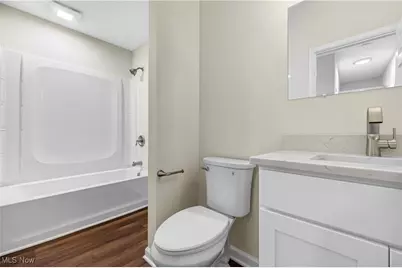 578 N Main Street, Amherst, OH 44001 - Photo 25