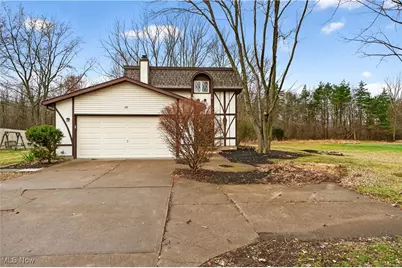 578 N Main Street, Amherst, OH 44001 - Photo 1