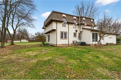 578 N Main Street, Amherst, OH 44001 - Photo 41