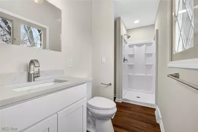 578 N Main Street, Amherst, OH 44001 - Photo 23