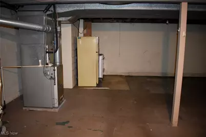 1649 Lancaster Drive, Youngstown, OH 44511 - Photo 13