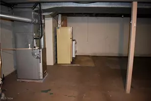 1649 Lancaster Dr, Youngstown, OH 44511 - Photo 13