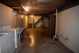 1649 Lancaster Dr, Youngstown, OH 44511 - Photo 15